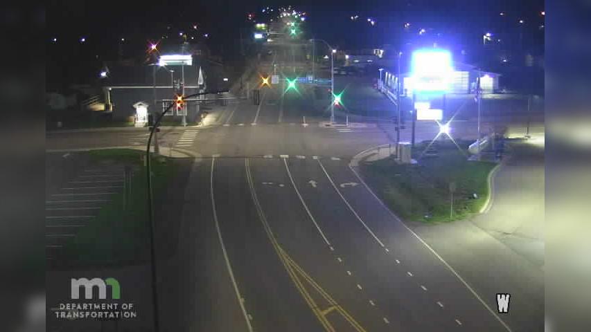 Traffic Cam Two Harbors: MN 61: T.H.61 EB @ 4th St Player