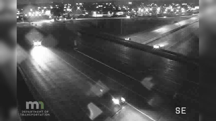 Traffic Cam Plymouth: I-494: I-494 SB @ T.H.55 Player