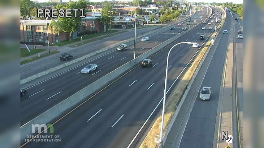 Traffic Cam Saint Louis Park: MN 100: T.H.100 NB @ 25.5 St W Player