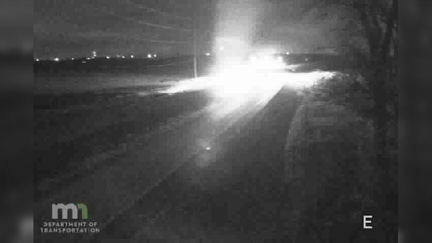 Traffic Cam Minneola: US 52: T.H.52 SB @ 142nd Ave Way (MP) Player