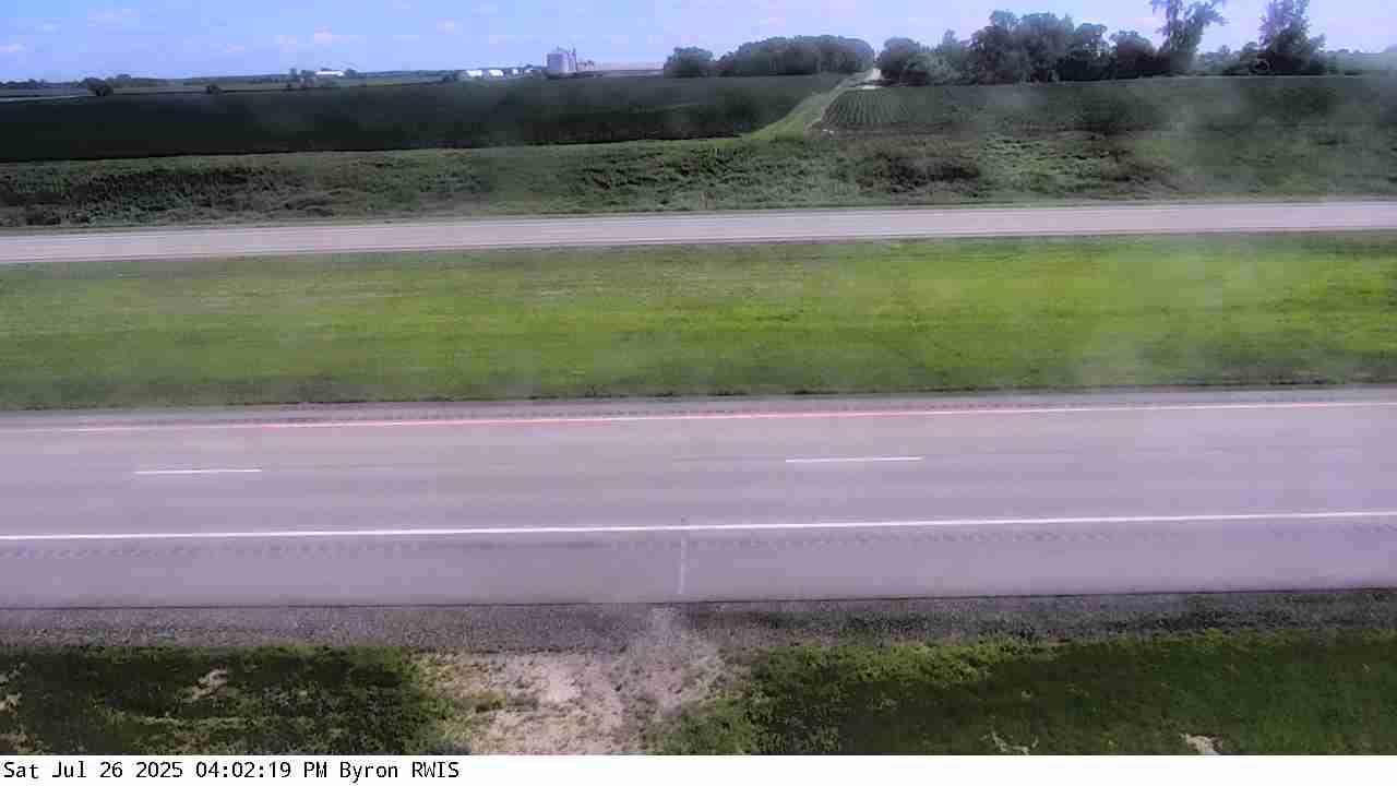 Traffic Cam Kasson: US 14: U.S.14 (Byron - MP 200): U.S.14 (Byron - MP 200) View Player