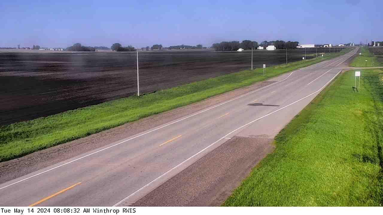Winthrop: MN 19: T.H.19 - MP 108): T.H.19 - MP 108) View Traffic Camera