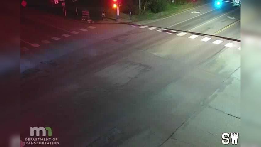 Traffic Cam Victoria: MN 5: T.H.5 WB @ Bavaria Rd Player