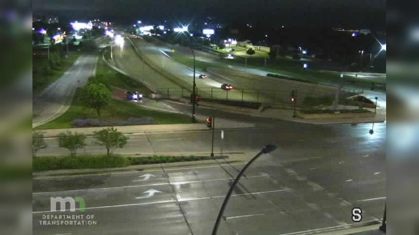 Traffic Cam Rochester: US 52: T.H.52 NB @ 19th St NW (MP) Player