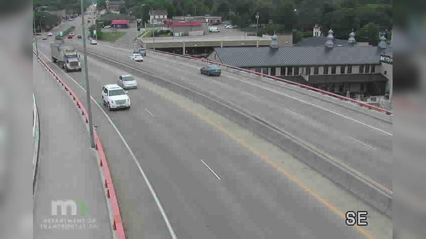 Traffic Cam Hastings: US 61: T.H.61 NB @ 2nd St Player