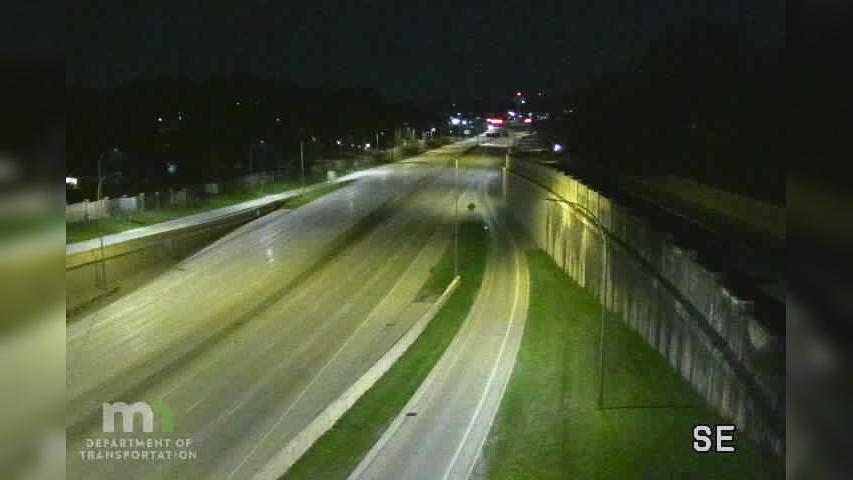 Traffic Cam Rochester: US 14: T.H.52 SB @ 6th St SW (MP) Player