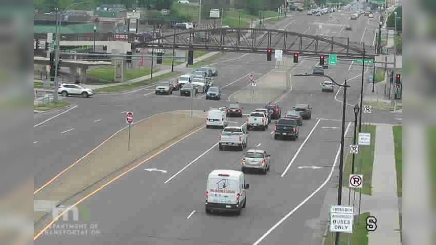 Traffic Cam Columbia Heights: MN 65: T.H.65 SB @ 50th Ave Player