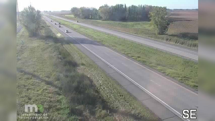 Traffic Cam Barnesville: I-94: I-94 WB E of T.H.34 (25.01) Player