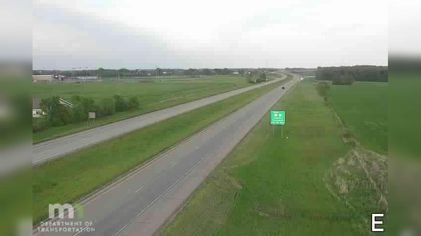 Traffic Cam Owatonna: US 14: T.H.14 EB E of Co Rd Player