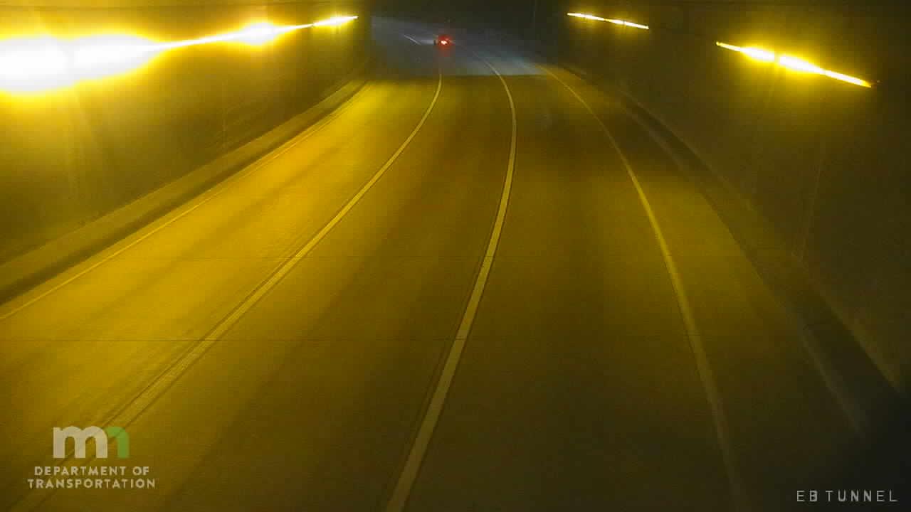 Lowry Hill East: I-94: I-94 EB (Tunnel East #3) Traffic Camera