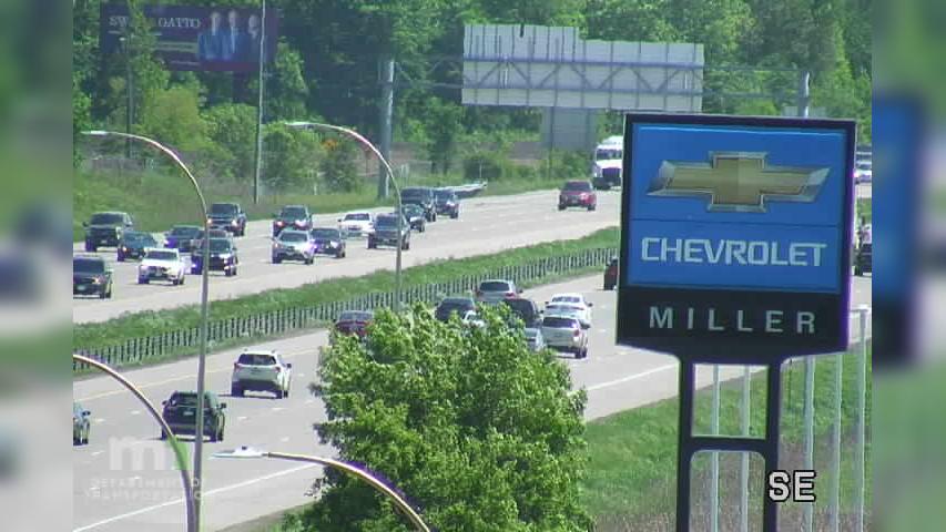 Traffic Cam Rogers: MN 101: I-94 WB @ T.H.101 Player