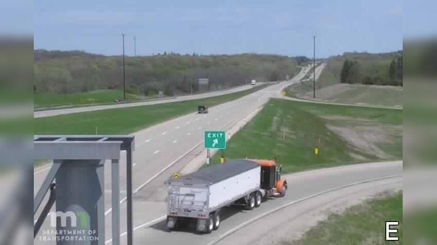 Owatonna: US 14: I-35 NB @ U.S.14 (MP 40.1) Traffic Camera
