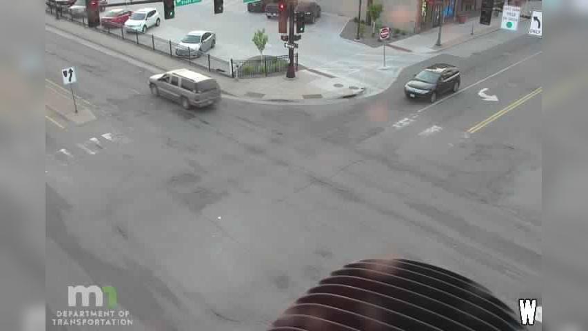 Traffic Cam St. Cloud: MN 23: T.H.23 EB @ 5th Ave Player
