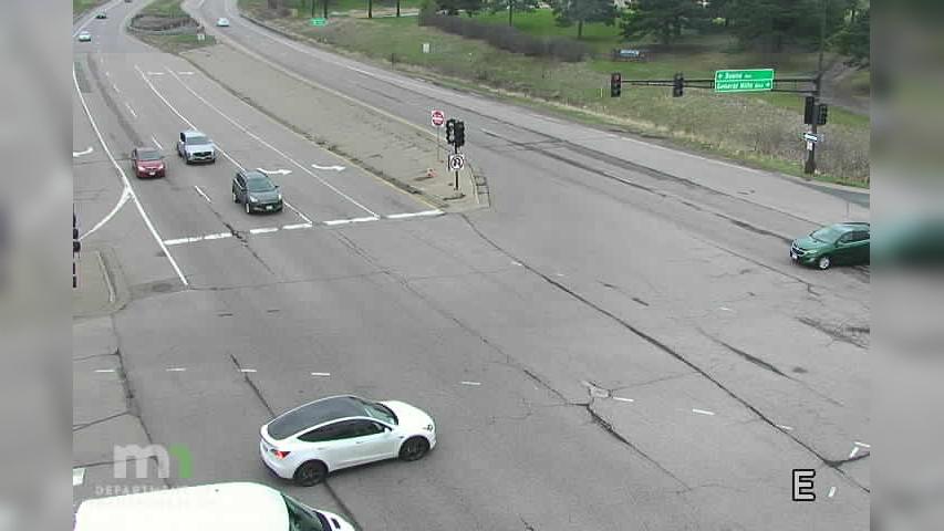 Traffic Cam Golden Valley: MN 55: T.H.55 WB @ Boone Ave Player