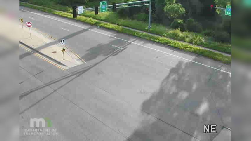 Traffic Cam Inver Grove Heights: MN 3: T.H.3 S of T.H.62 Player