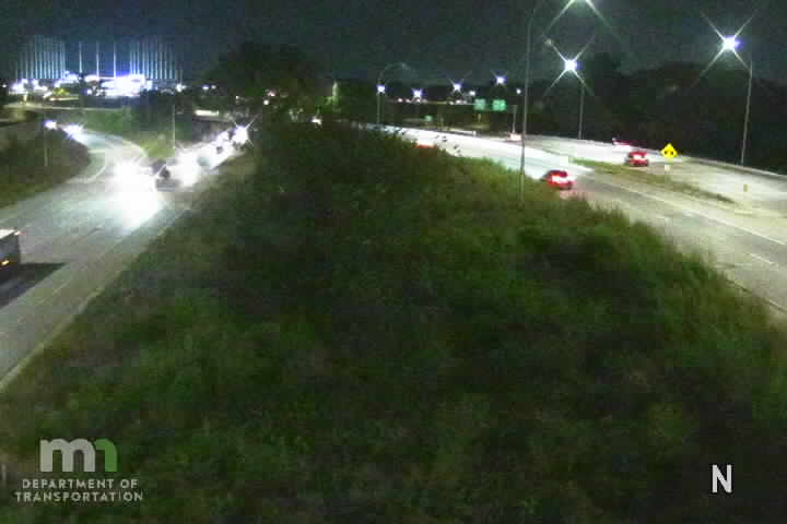 Traffic Cam I-94 EW S of I-694 Player