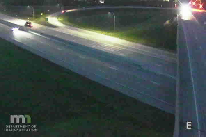 Traffic Cam I-35W SB at 95th Ave Player
