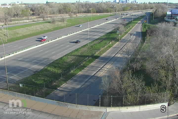 Traffic Cam I-94 EB at 49th Ave Player