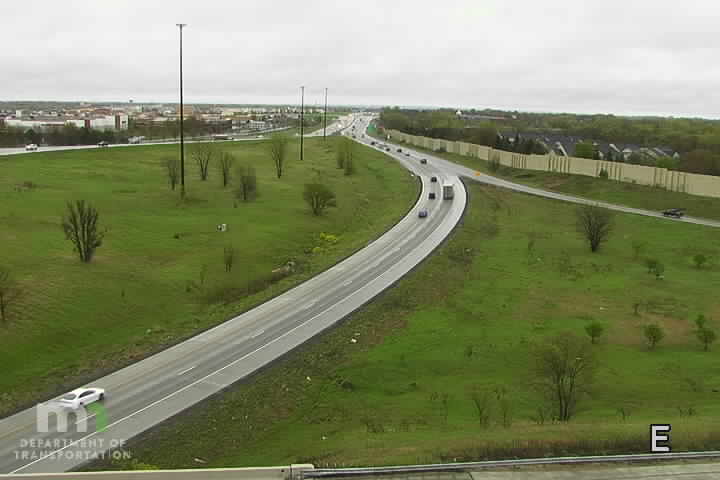 Traffic Cam I-94 EB at I-494 SB Player