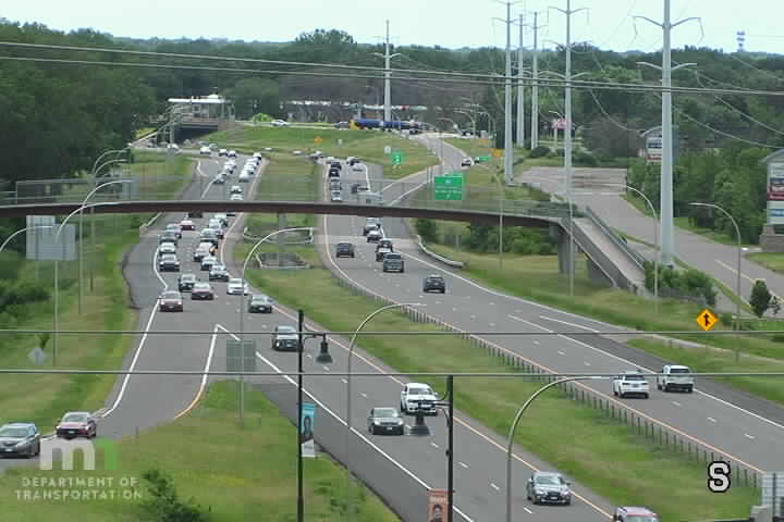 Traffic Cam MN-100 NB at 57th Ave Player
