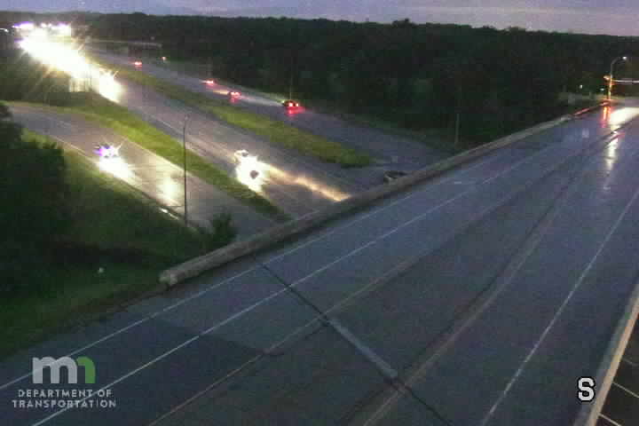 Traffic Cam US-10 WB at Airport Rd Player