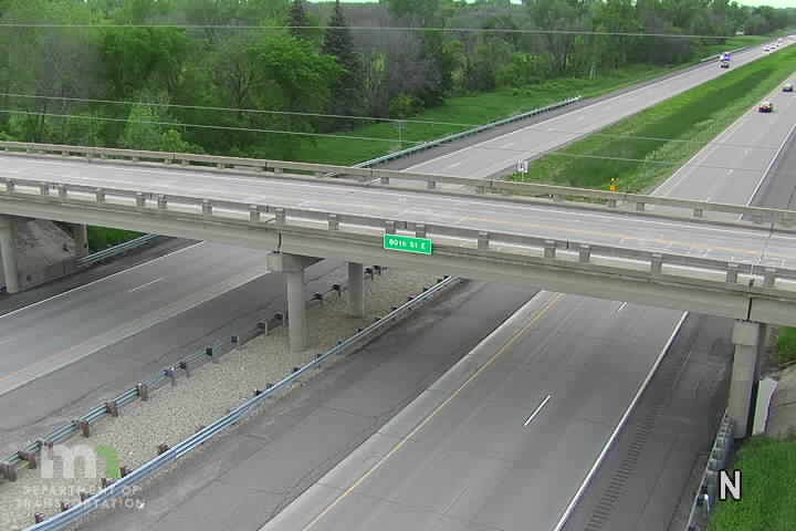 Traffic Cam I-35E NB at 80th St Player
