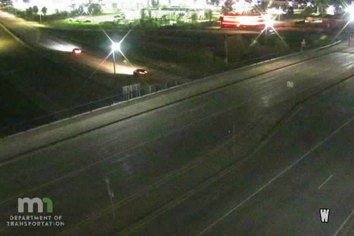 Traffic Cam I-35 NB at Co Rd 2 Player