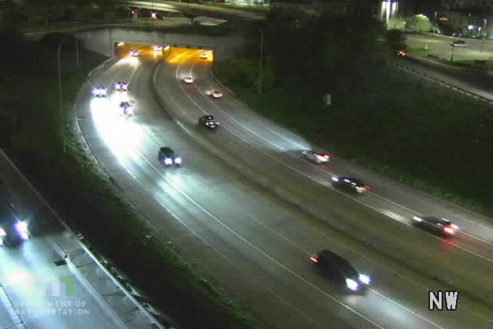 Traffic Cam I-94 EB at Lyndale Ave Player