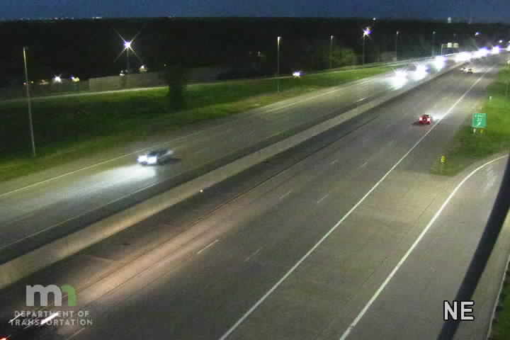 Traffic Cam I-94 EB at Co Rd 81 Player