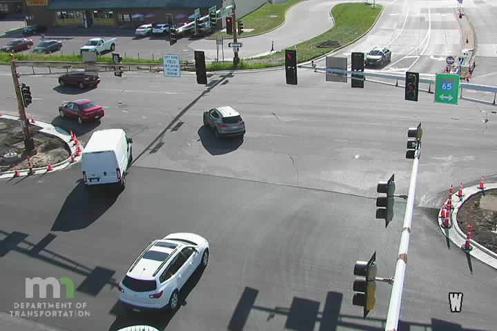 Traffic Cam MN-65 NB at 85th Ave NE Player