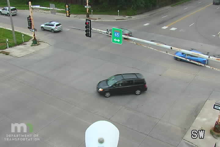 Traffic Cam MN-65 NB at Mississippi St Player