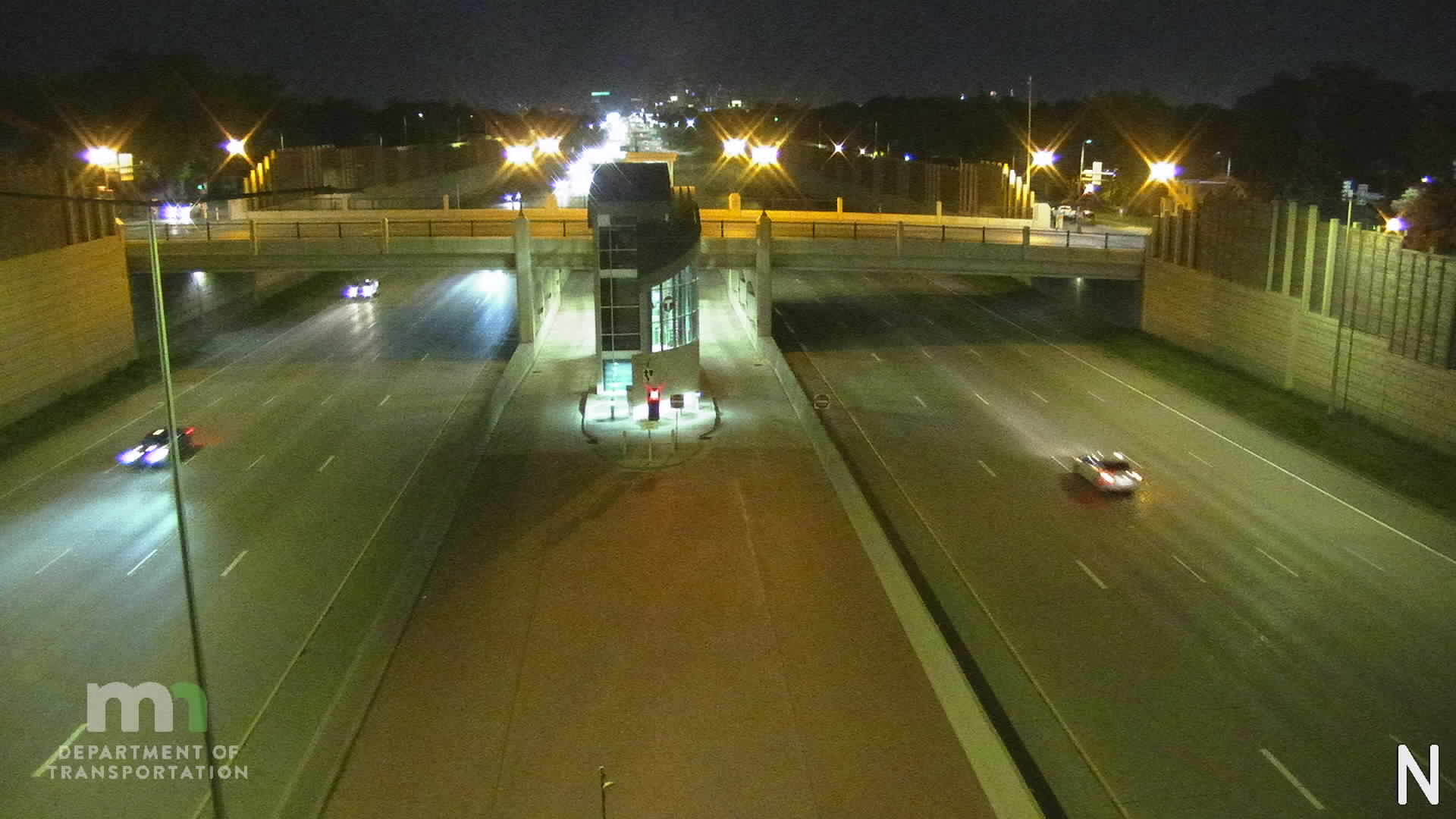 Traffic Cam I-35W NS at 46th St Player