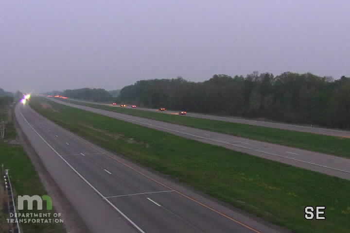 Traffic Cam I-94 WB E of Co Rd 18 (MP 197) Player