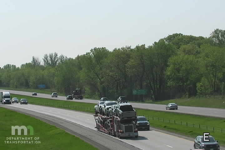 Traffic Cam I-94 WB E of Co Rd 18 (MP 196) Player