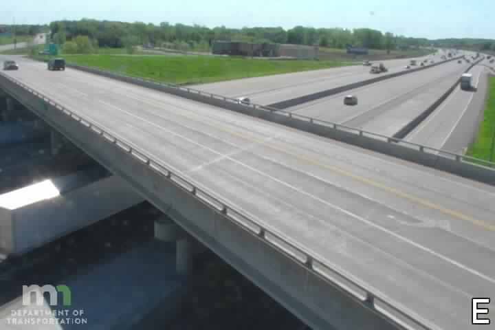 Traffic Cam I-94 EB at Co Rd 37 (MP 202) Player