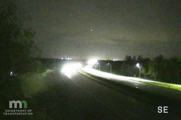 Traffic Cam I-94 WB E of Co Rd 8 (MP 187) Player