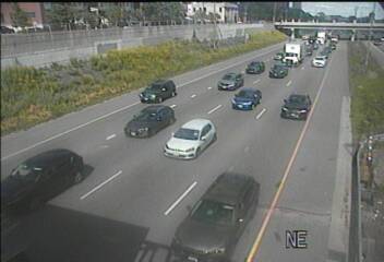 Traffic Cam I-94 EW at Park Ave Player