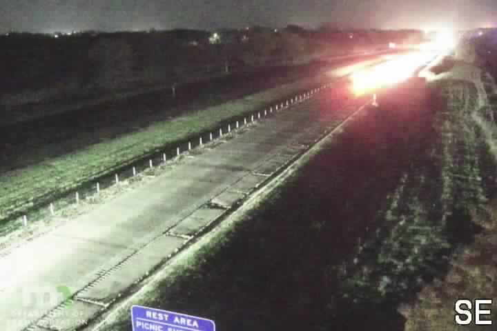 Traffic Cam I-35 SB (MP 76.1) Player