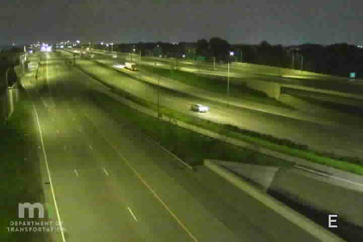 Traffic Cam MN-62 WB at Lyndale Ave Player