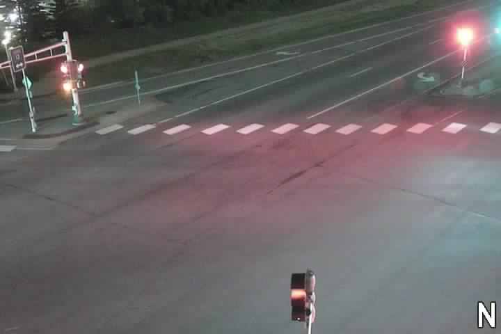 Traffic Cam MN-13 NB at Cliff Rd Player