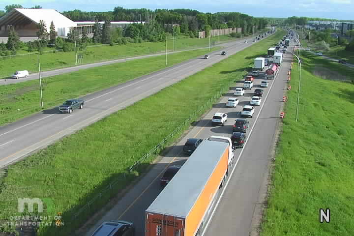 Traffic Cam I-694 NB at Co Rd 14 Player