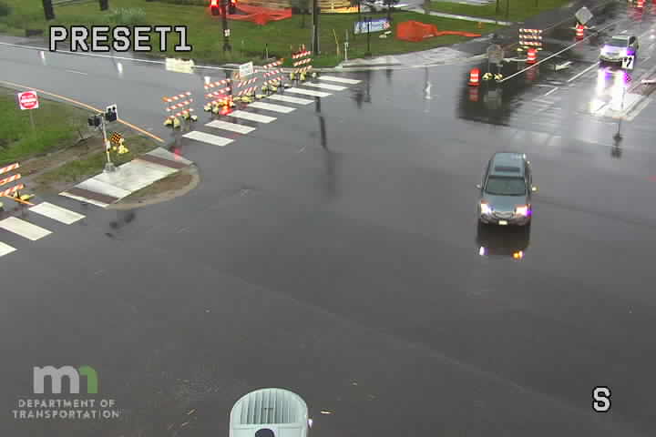 Traffic Cam MN-55 WB at W Medicine Lake Dr Player
