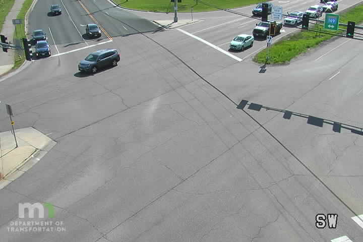 Traffic Cam MN-62 WB at Dodd Rd Player
