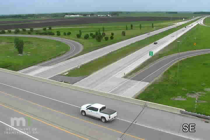 Traffic Cam US-52 SB at Co Rd 46 Player
