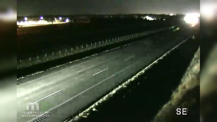 Traffic Cam River Terrace Mobile Home Park: I-94 EB W of T.H.25 (MP 190.8) Player