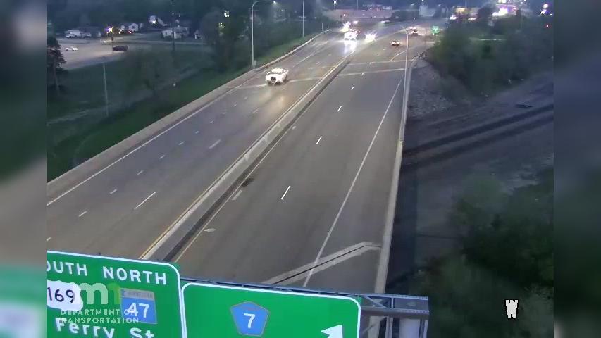 Traffic Cam Anoka: T.H.10 WB E of 7th Ave Player