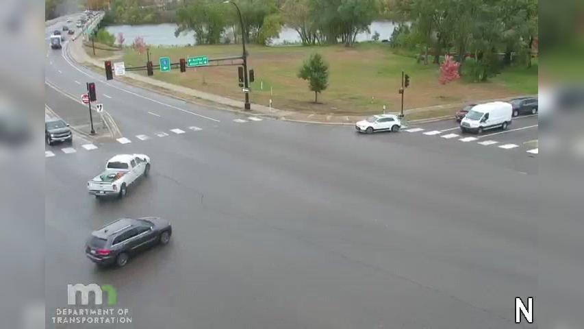 Traffic Cam Champlin: U.S.169 SB @ Dayton Rd Player