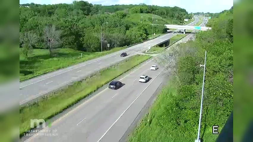 Traffic Cam Minnetonka: T.H.62 EB E of Clearwater Dr Player