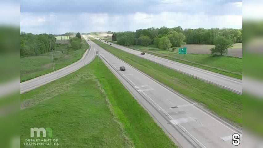 Millersburg: I-35 NB (MP 68.1) Traffic Camera