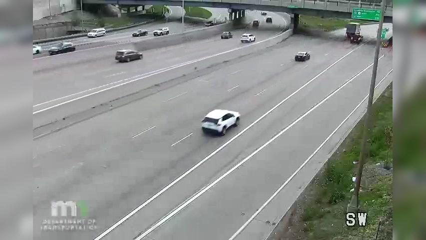 Traffic Cam Midtown Phillips: I-94 WB E of Portland Ave Player